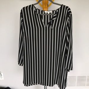 Violet + Claire Women’s Tunic